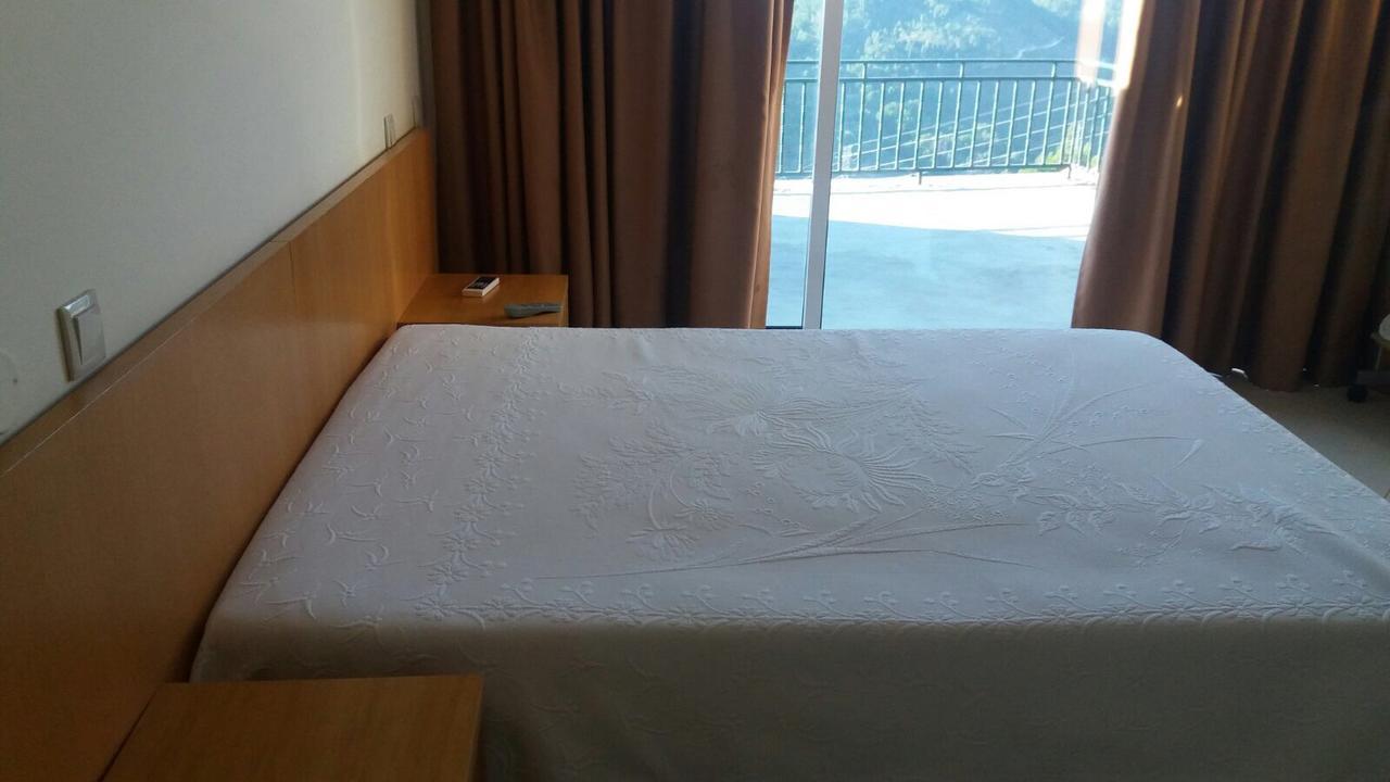 Bed and Breakfast Refugio Do Geres Alamela Экстерьер фото